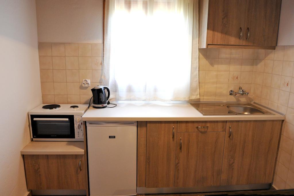 Anna Apartments Kontokali Habitación foto